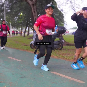 Runner Photo 8451760