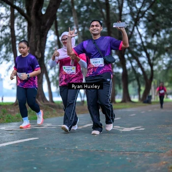 Runner Photo 8451772