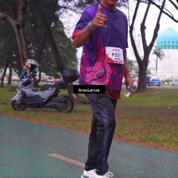 Runner Photo 8451995