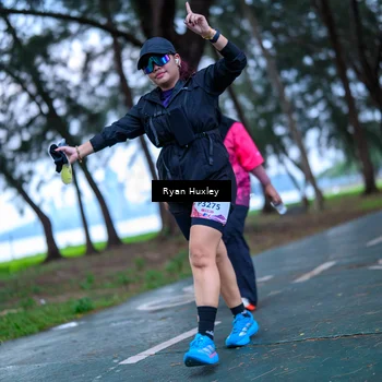 Runner Photo 8452000