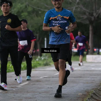 Runner Photo 8452761