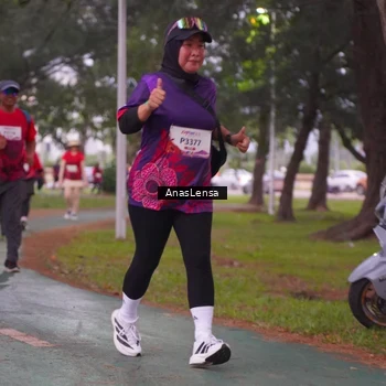 Runner Photo 8453010