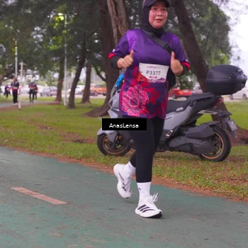 Runner Photo 8453013