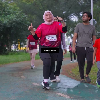 Runner Photo 8453024