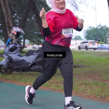 Runner Photo 8453032