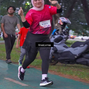 Runner Photo 8453033