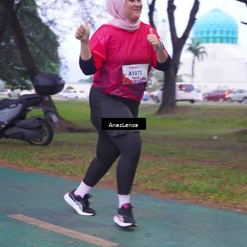 Runner Photo 8453042