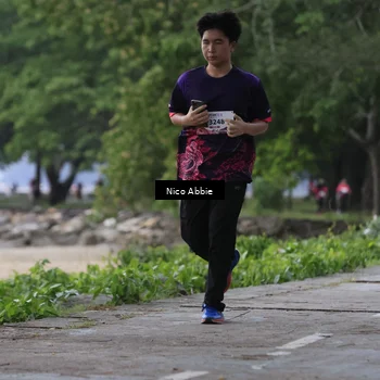 Runner Photo 8453305