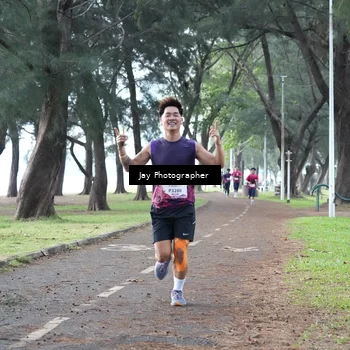 Runner Photo 8453311