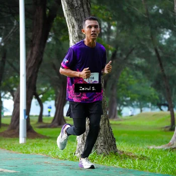 Runner Photo 8453441