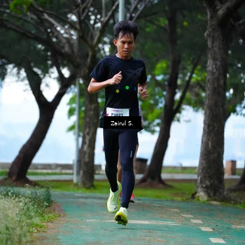 Runner Photo 8453576