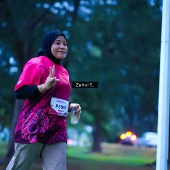 Runner Photo 8453663