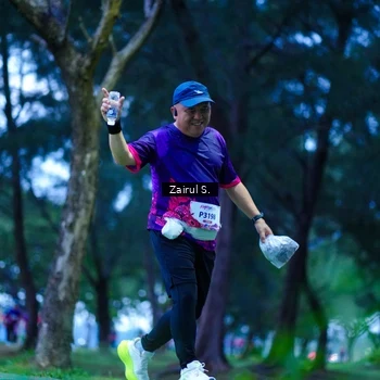 Runner Photo 8453694