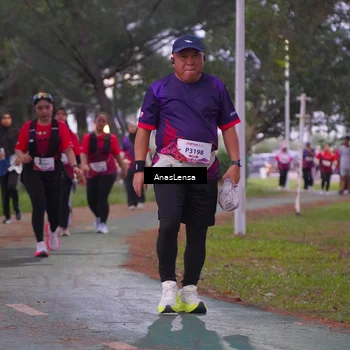 Runner Photo 8453852