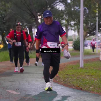 Runner Photo 8453856