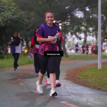 Runner Photo 8453876