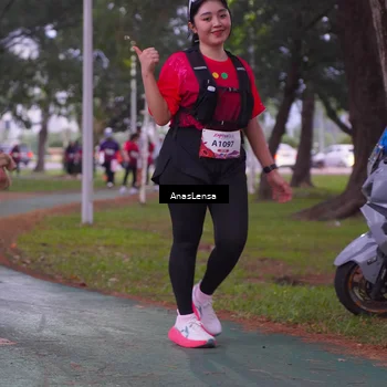 Runner Photo 8453900