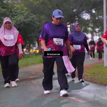 Runner Photo 8454041