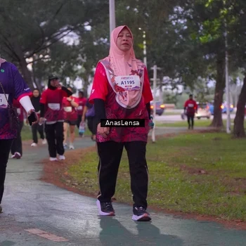 Runner Photo 8454635