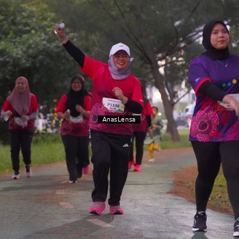 Runner Photo 8455039