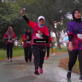 Runner Photo 8455043