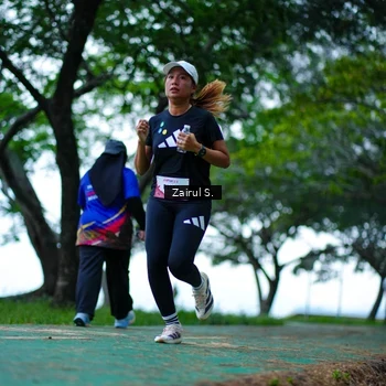 Runner Photo 8455101