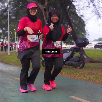 Runner Photo 8455284