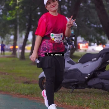 Runner Photo 8455373