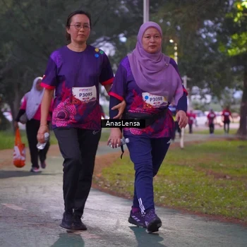 Runner Photo 8455946
