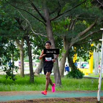 Runner Photo 8456004