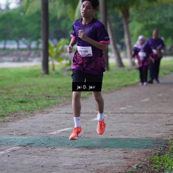 Runner Photo 8456812