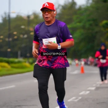 Runner Photo 8457549