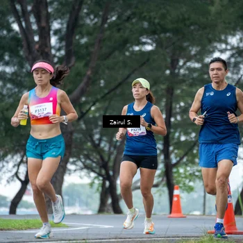 Runner Photo 8458010