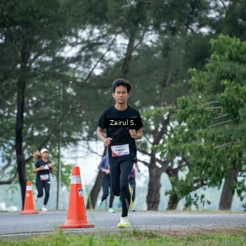 Runner Photo 8458075