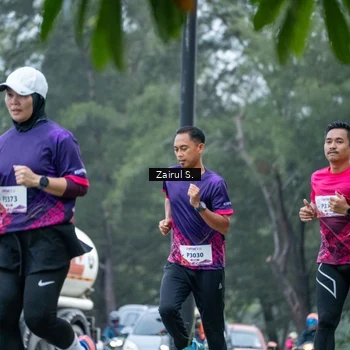 Runner Photo 8458173