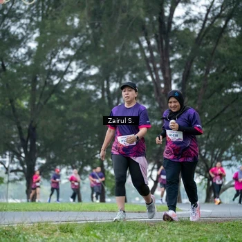 Runner Photo 8458304