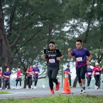Runner Photo 8458371