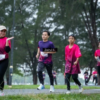 Runner Photo 8458453