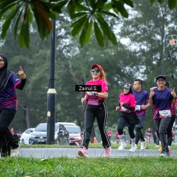 Runner Photo 8458457