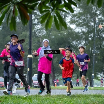 Runner Photo 8458475