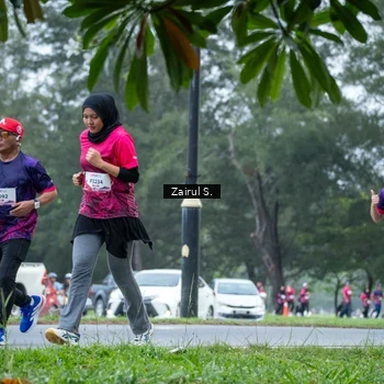 Runner Photo 8458528