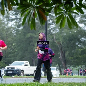Runner Photo 8458533