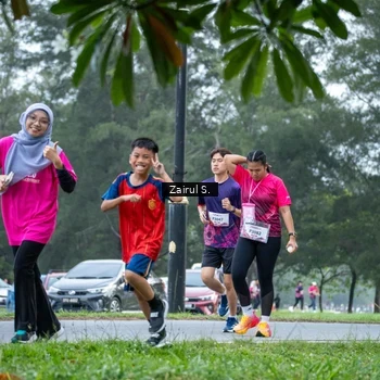 Runner Photo 8458598