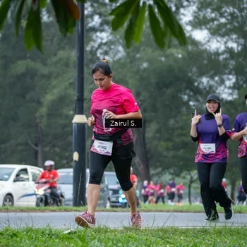 Runner Photo 8458691