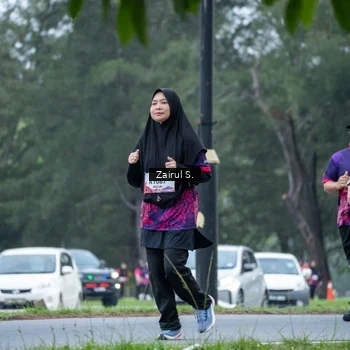 Runner Photo 8458771