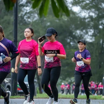 Runner Photo 8458826