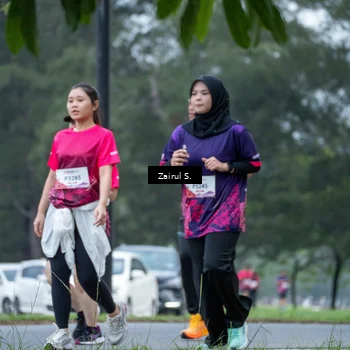 Runner Photo 8458921