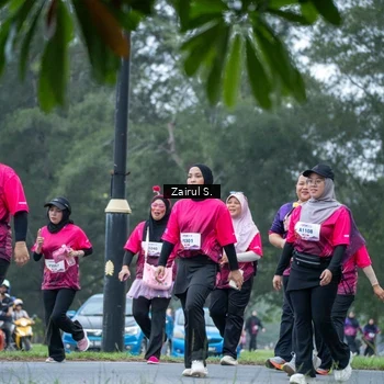 Runner Photo 8459001