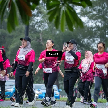 Runner Photo 8459005