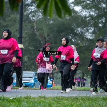 Runner Photo 8459035